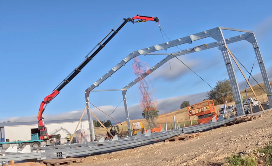 Central Steel Framing - Smoking Joe’s Honey 650sqm (6997sqft) shed installed in one day