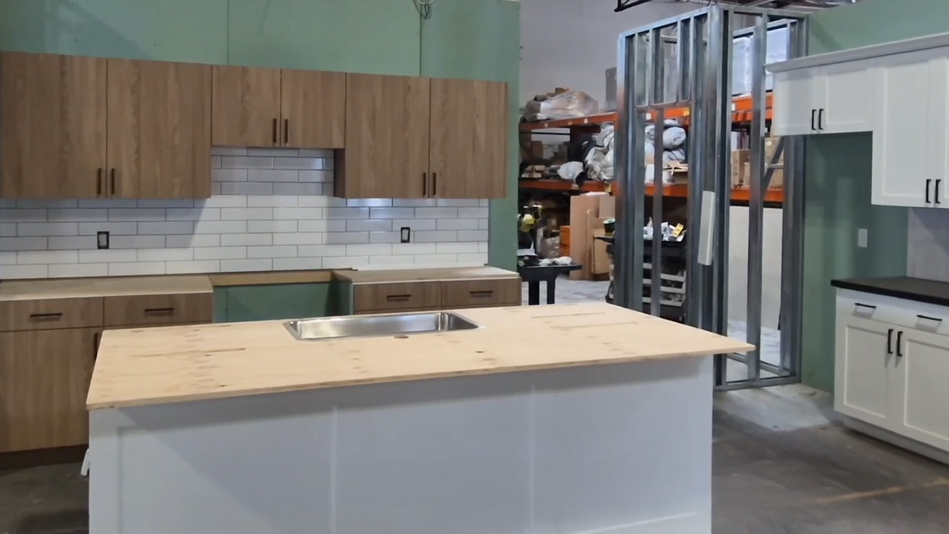 SMART BUILD SPOTLIGHT-Capsule-kitchen