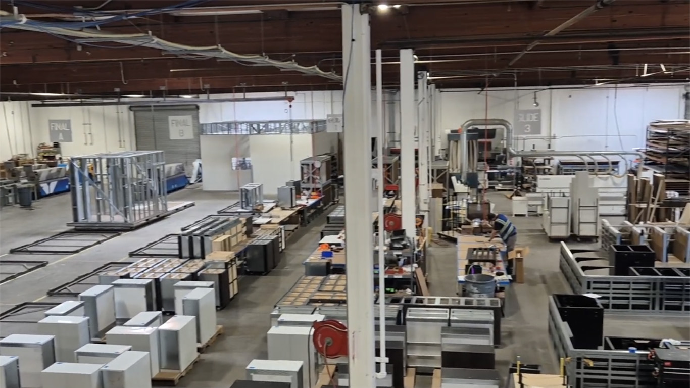 SMART BUILD SPOTLIGHT-Capsule-factory
