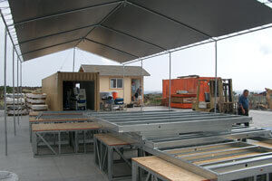 2004